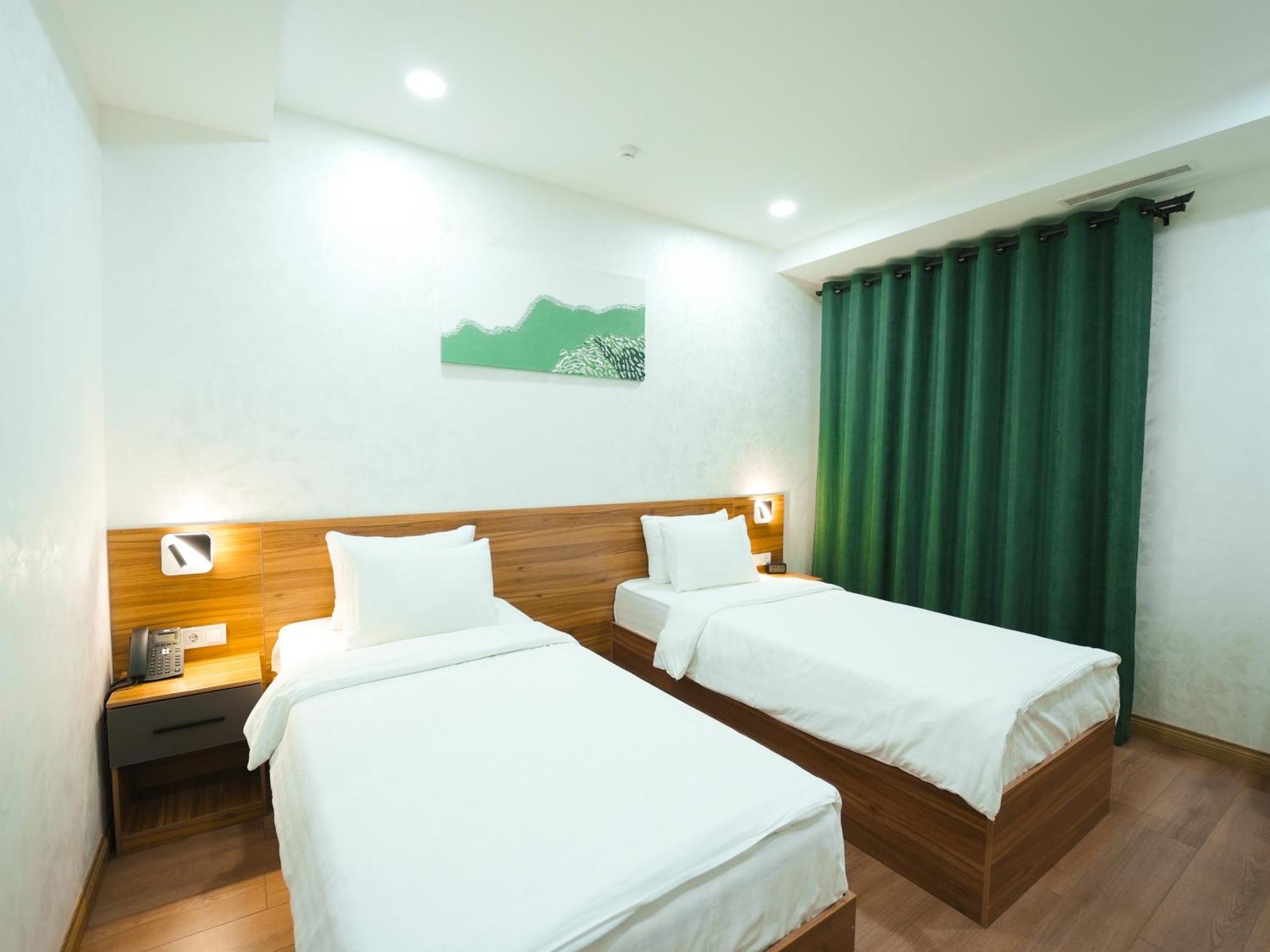 Avant Express Hotel Pool&Spa Tashkent Exterior photo