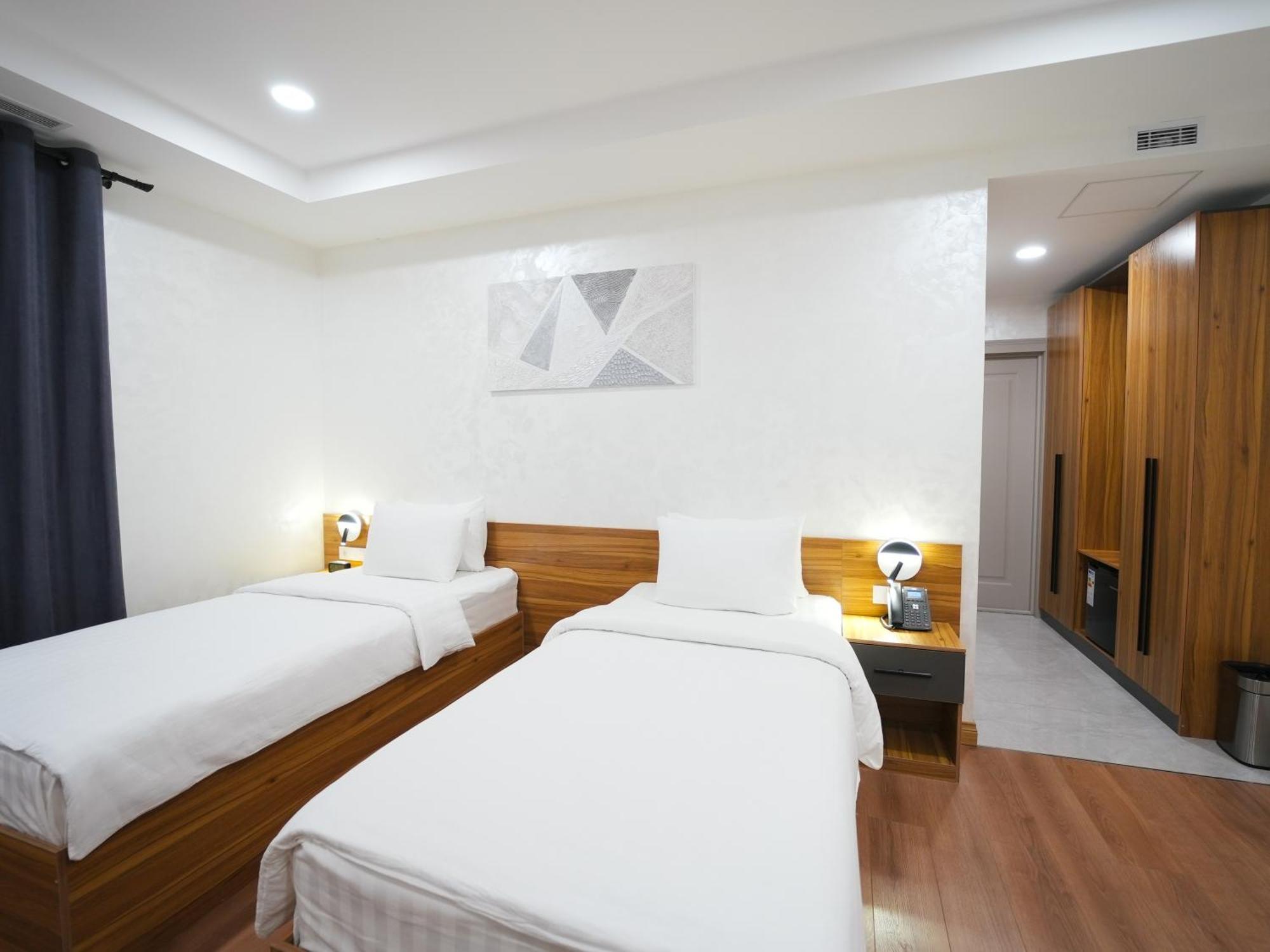 Avant Express Hotel Pool&Spa Tashkent Exterior photo